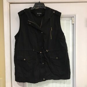 Zenana Outfitters zippered women’s long vest snaps and pockets hooded Black 3X